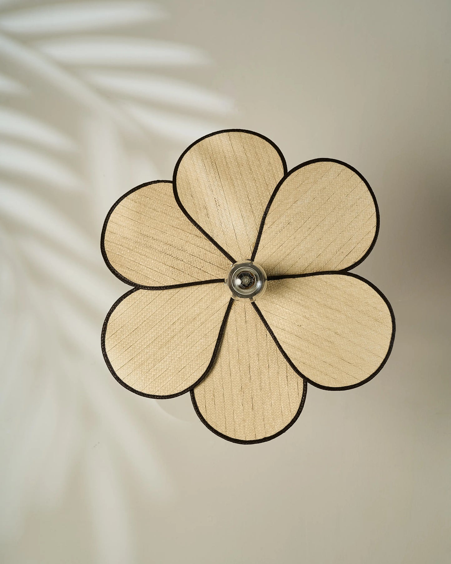 LAMPARA FLOR ZENÚ BEIGE
