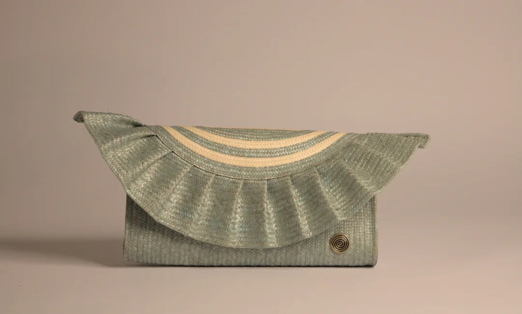 CLUTCH CON OLAS VERDE